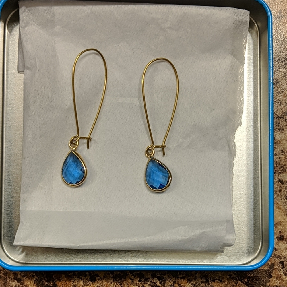 Sapphire blue dangle earrings